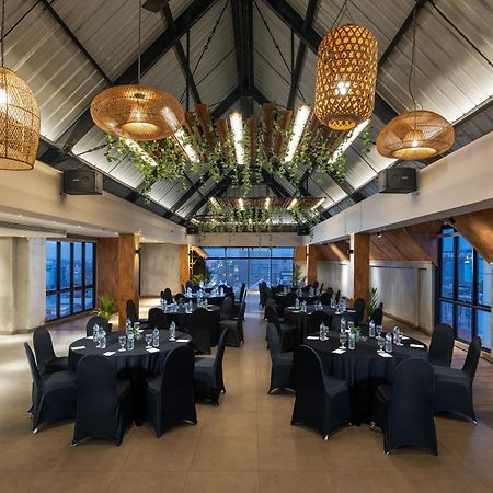 Aveta Hotel Malioboro Jogjakarta Buitenkant foto