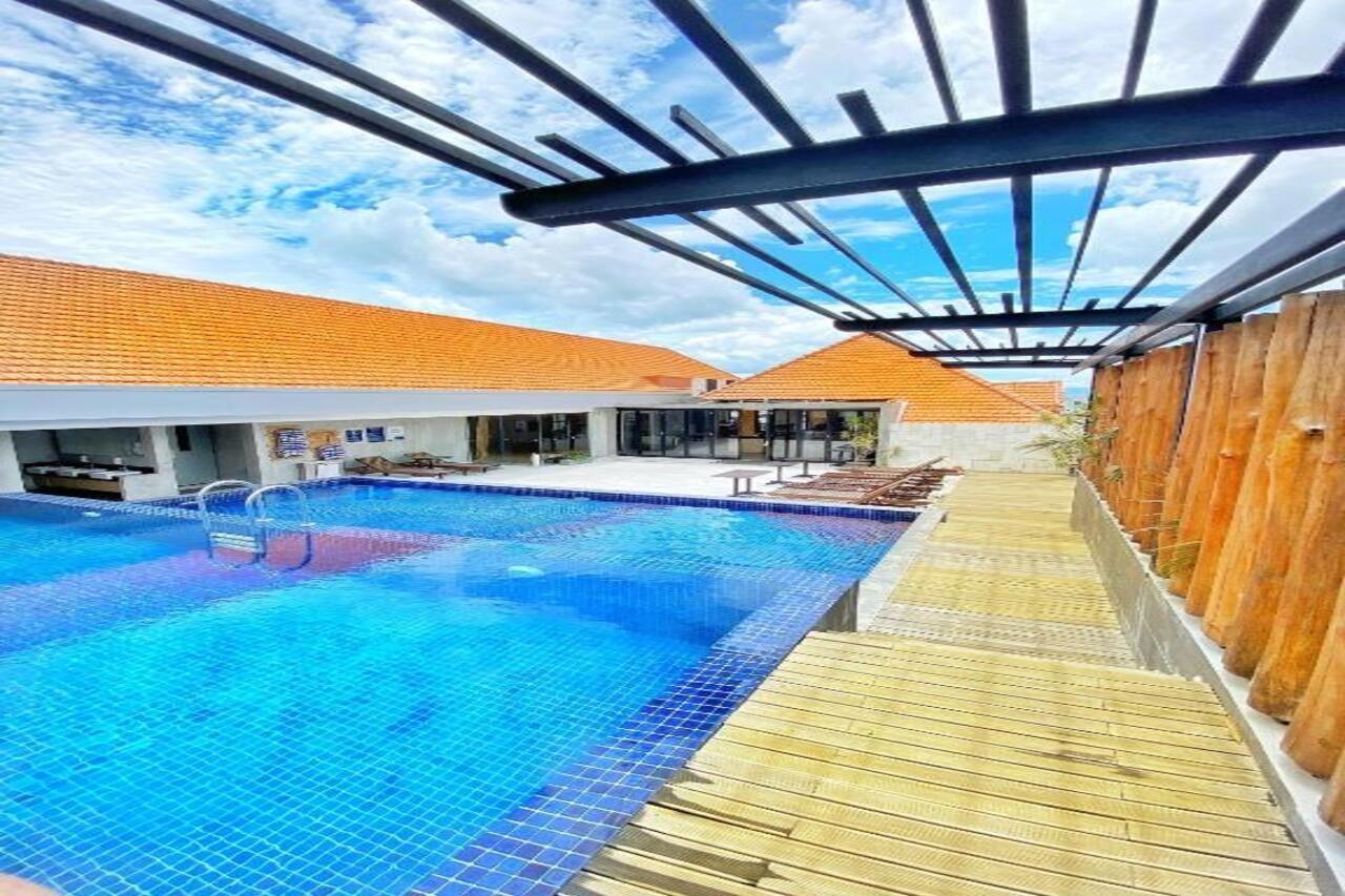 Aveta Hotel Malioboro Jogjakarta Buitenkant foto