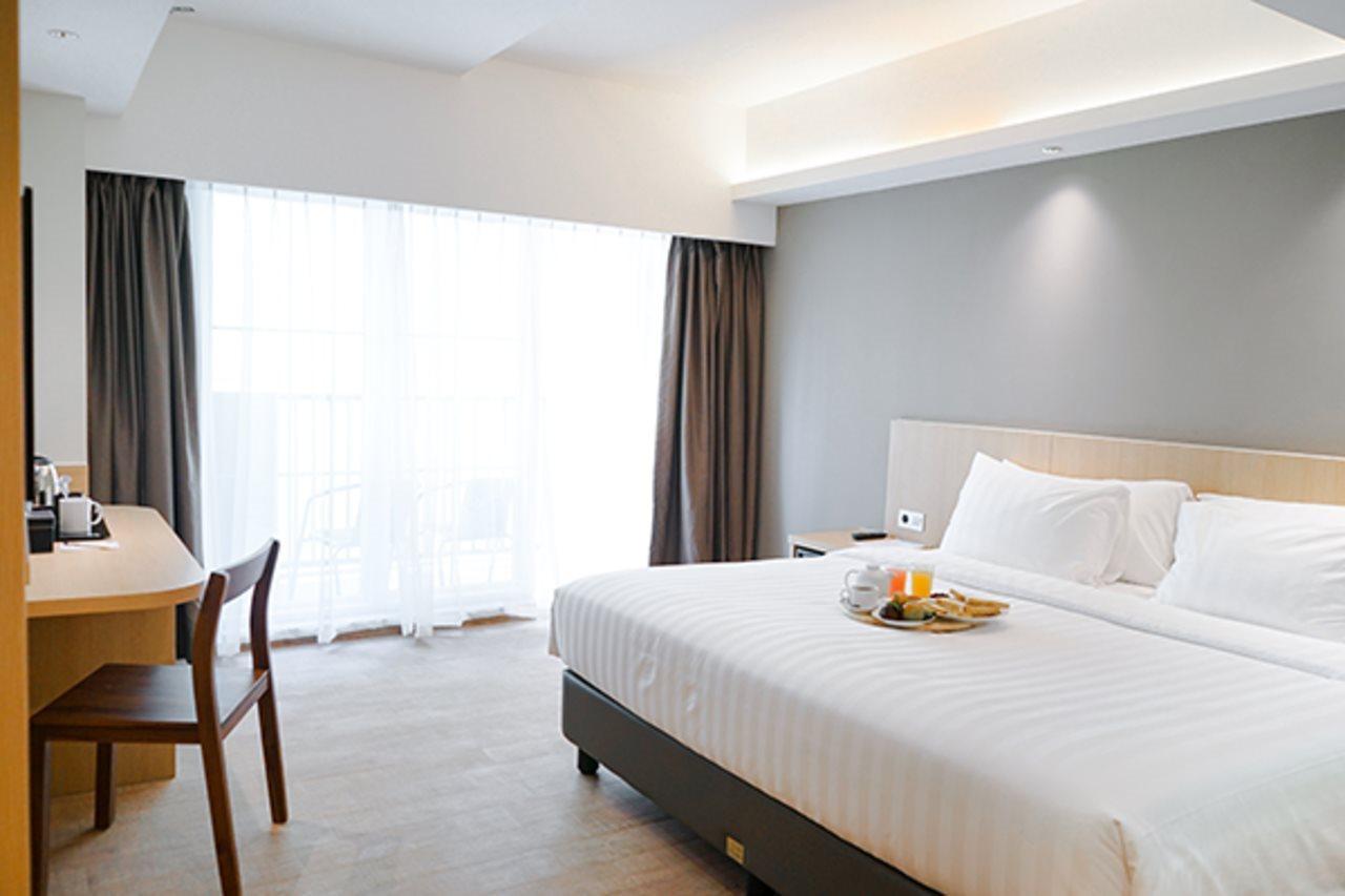 Aveta Hotel Malioboro Jogjakarta Buitenkant foto