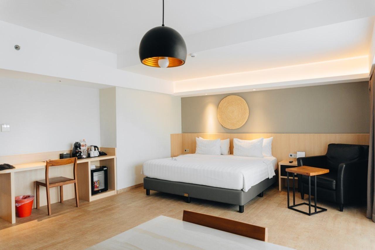 Aveta Hotel Malioboro Jogjakarta Buitenkant foto