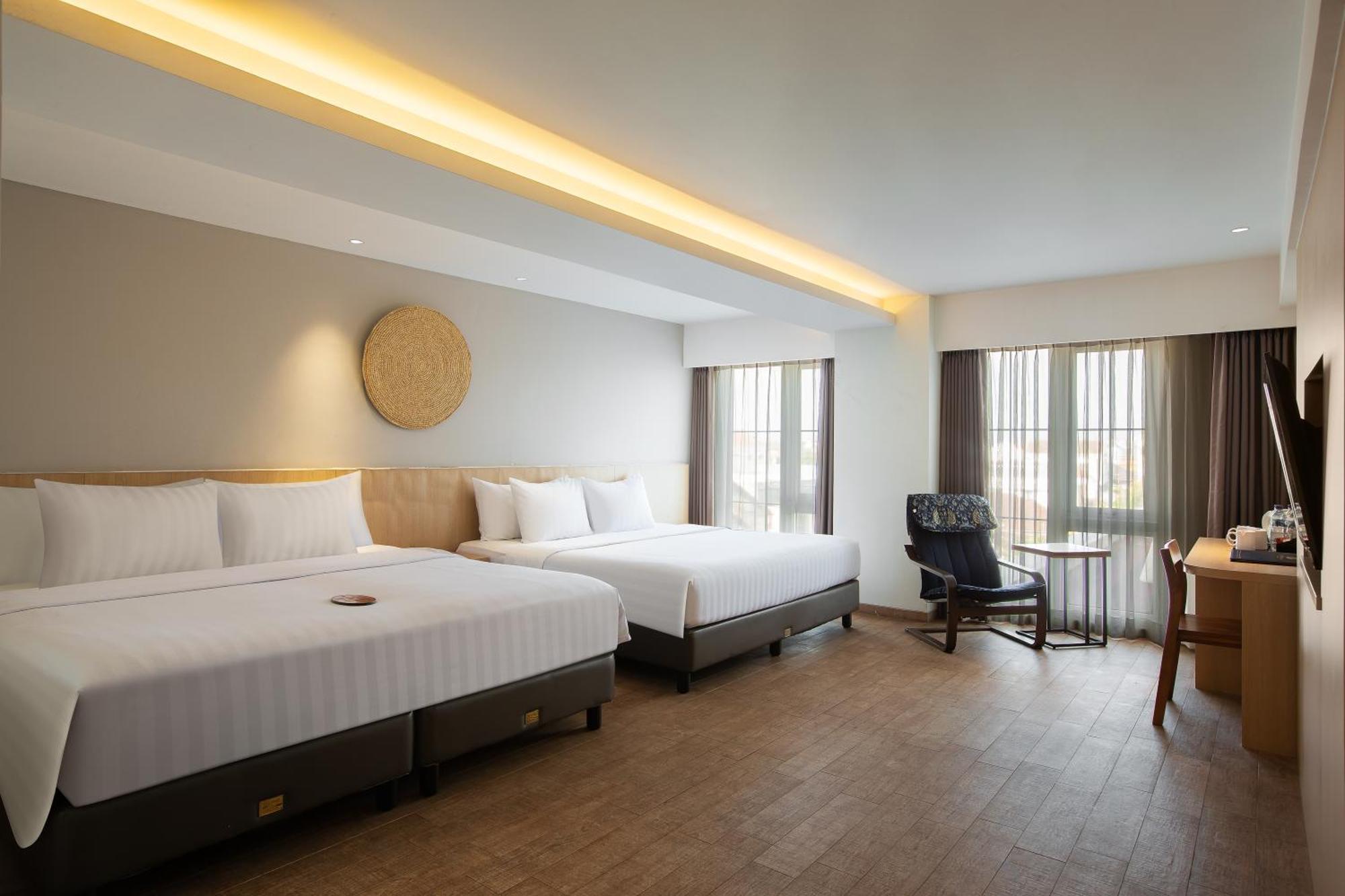 Aveta Hotel Malioboro Jogjakarta Buitenkant foto