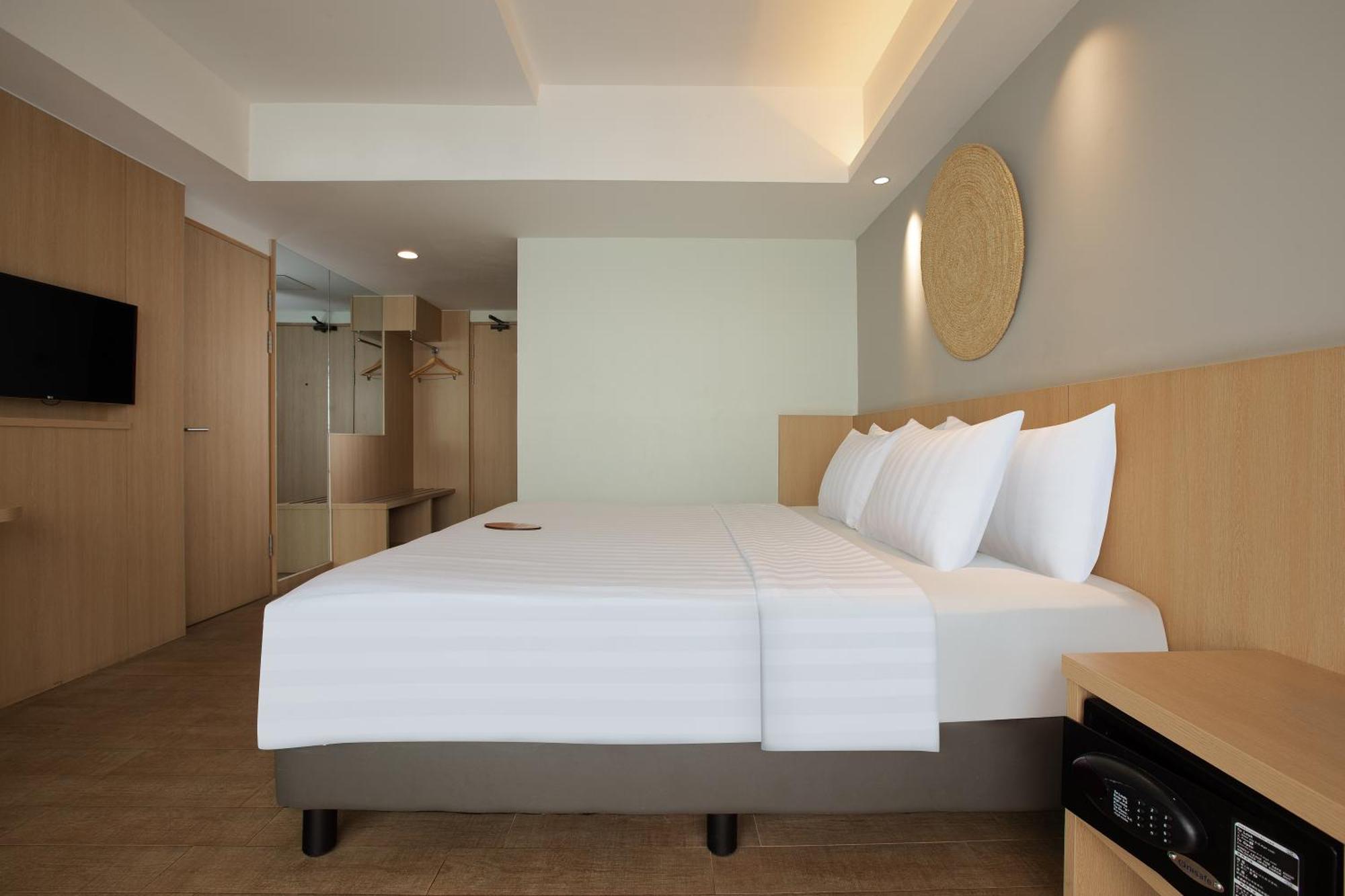 Aveta Hotel Malioboro Jogjakarta Buitenkant foto