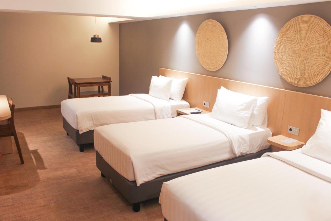 Aveta Hotel Malioboro Jogjakarta Buitenkant foto